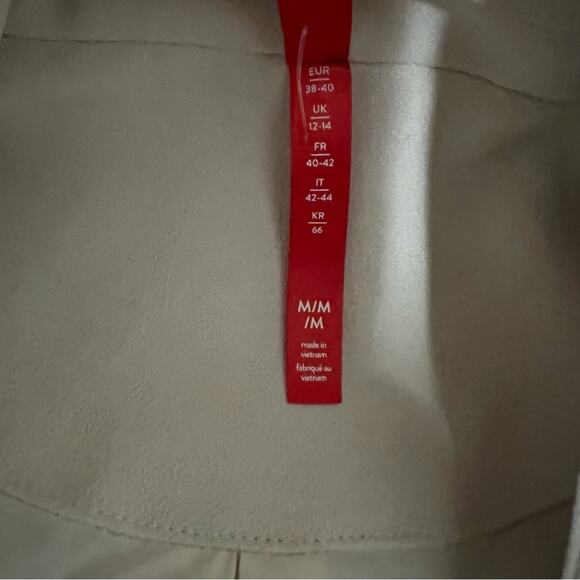 SPANX Carefree Crepe Wrap Blazer Size Medium - Picture 13 of 15